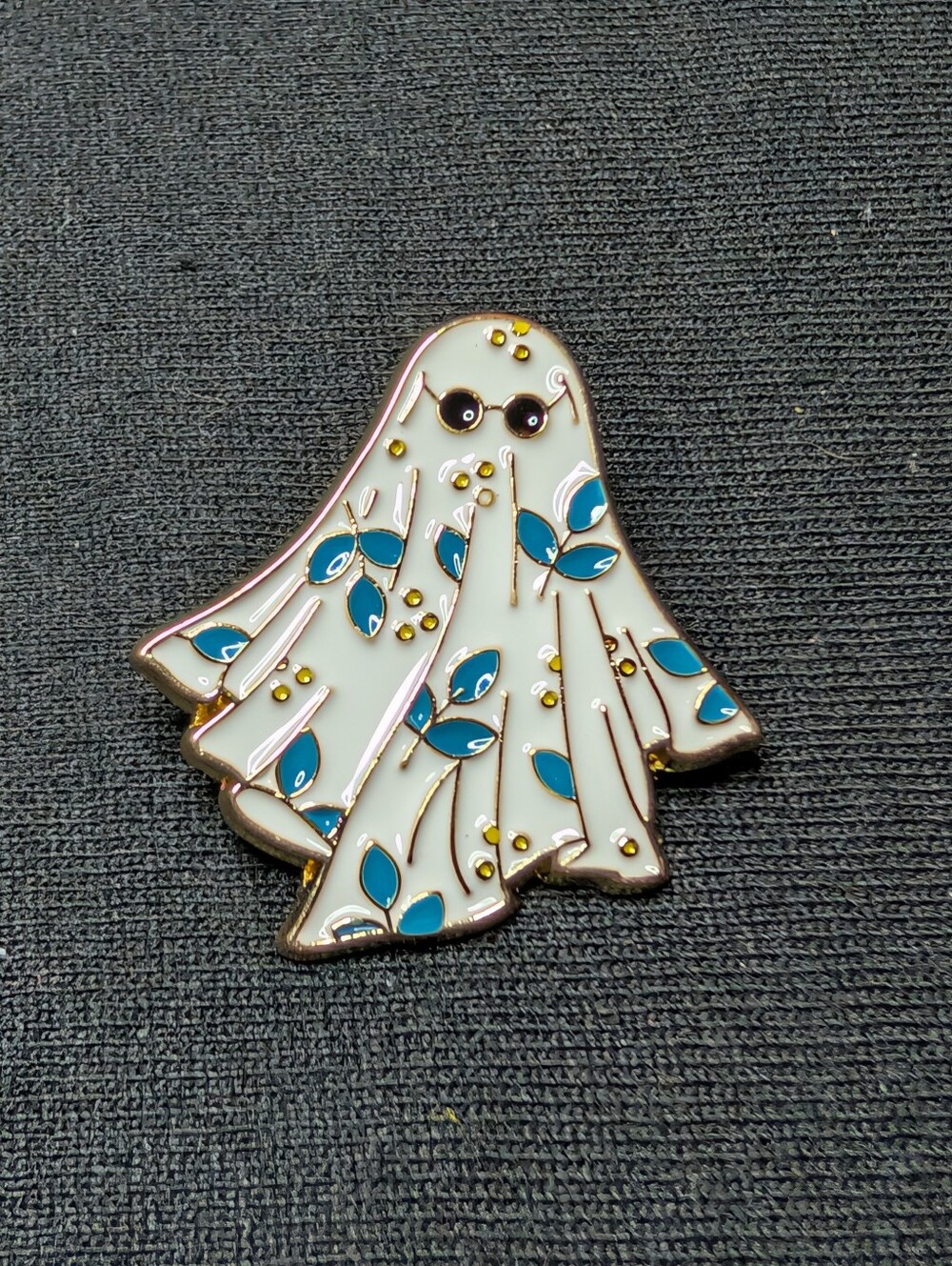 Blue Leaf Ghost Enamel Pin - Pets Bird
